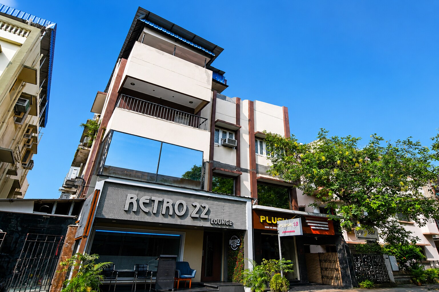 Hotel Blue Bird