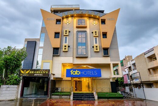 FabHotel BR Green, Mahalaxmi Nagar