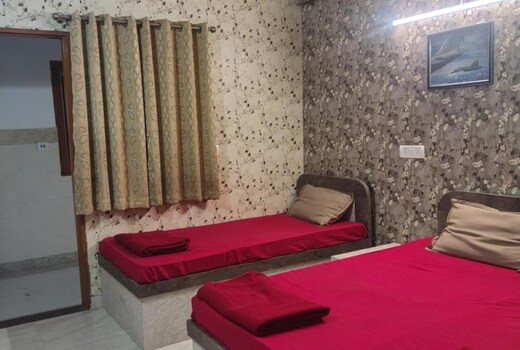 Adi shakti Jagdambey Hotel