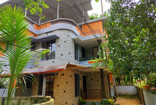 PRACHEETA HOME