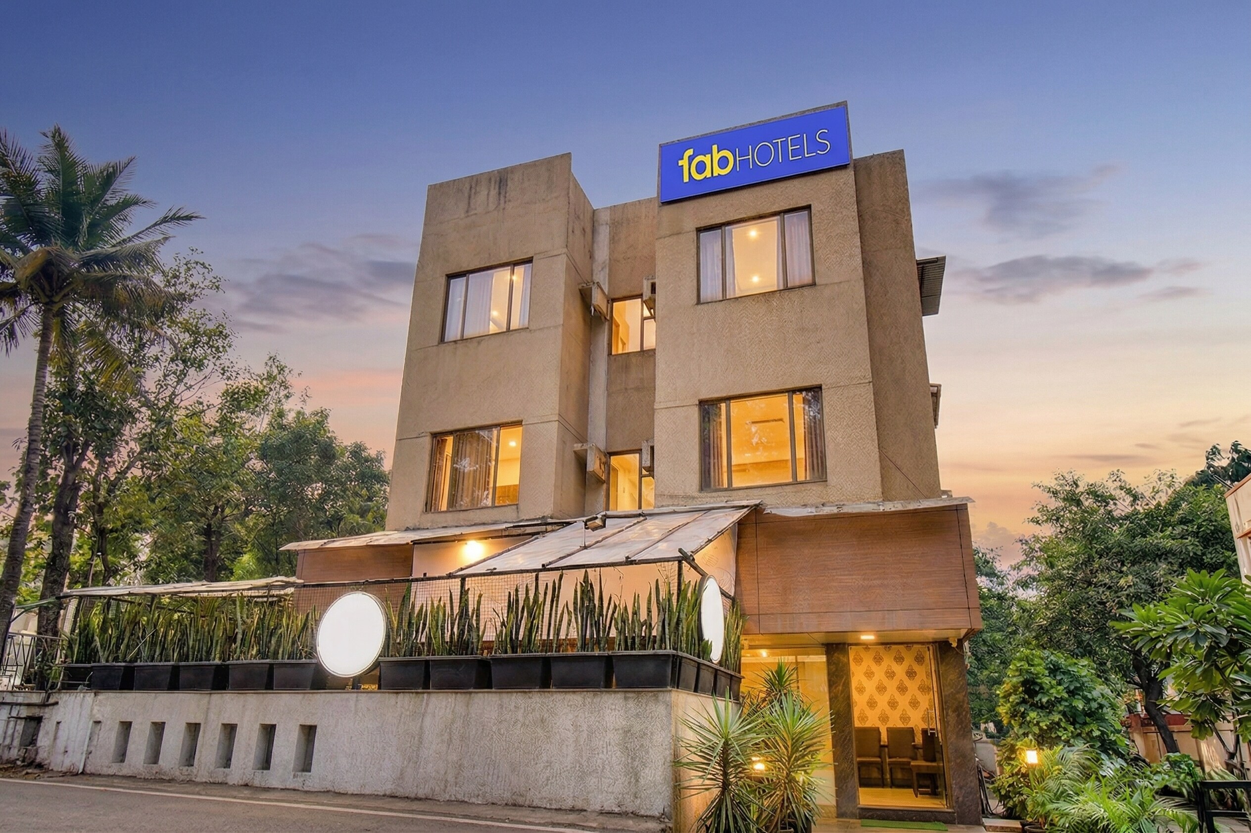 FabHotel Gargi Residency