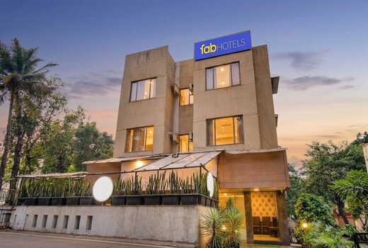 FabHotel Gargi Residency