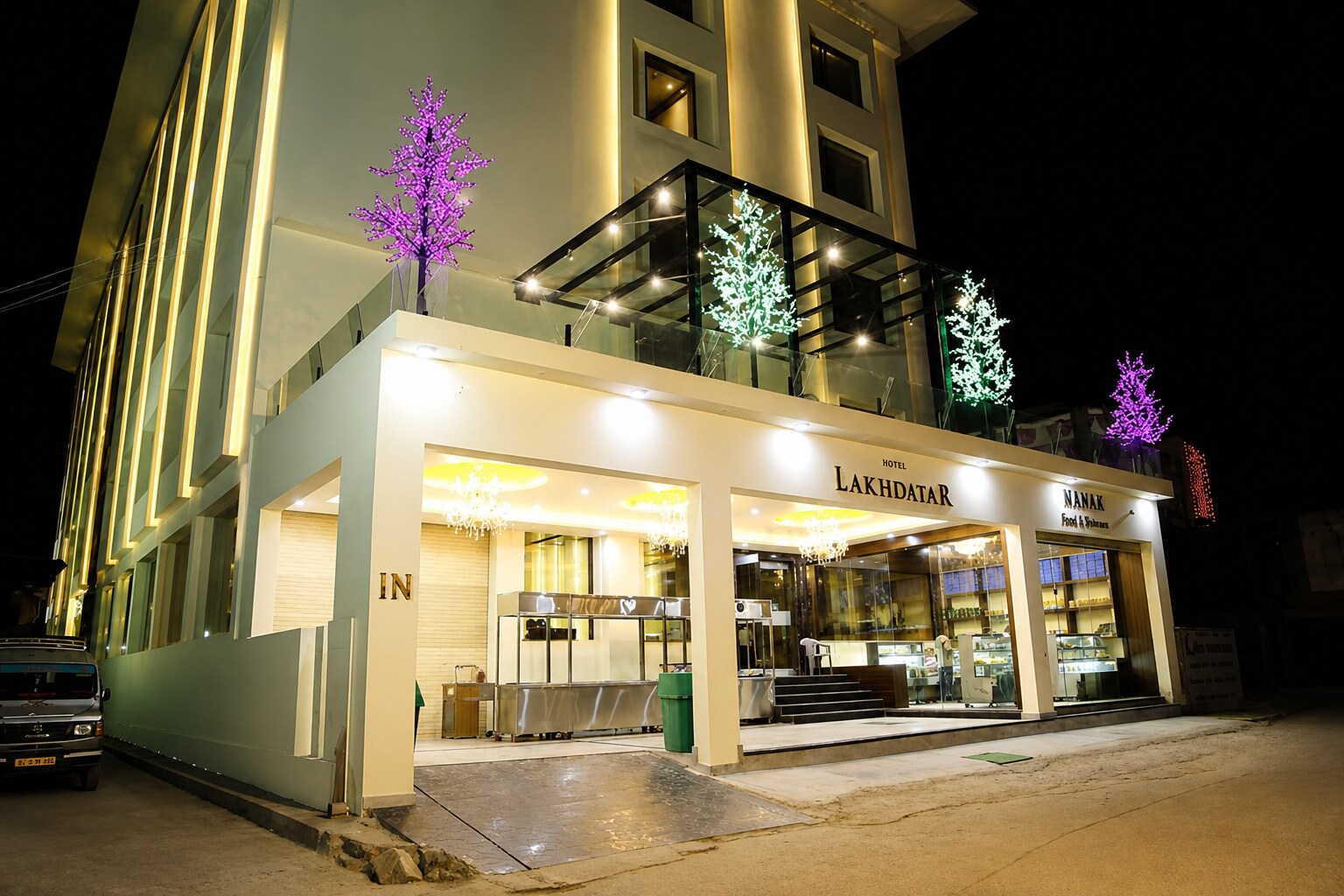 HOTEL LAKHDATAR