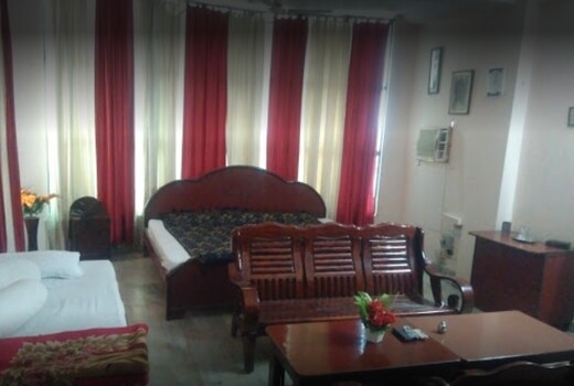 Hillview Hotel and Resort