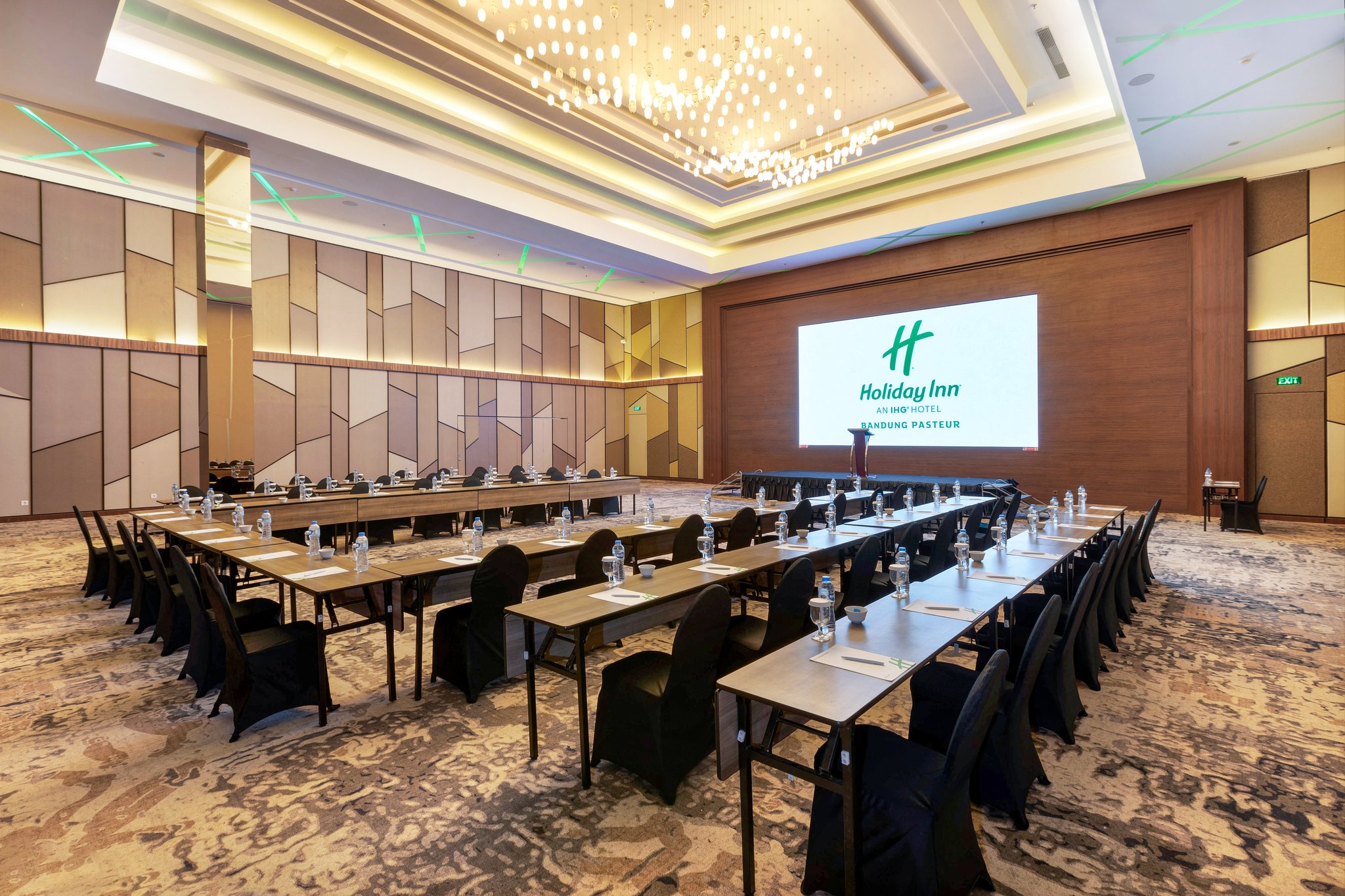 Holiday Inn BANDUNG PASTEUR