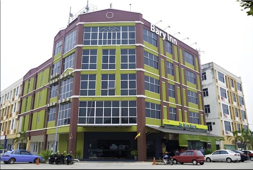 Collection O KLIA Formerly Bary Inn