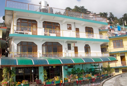 Green Hotel