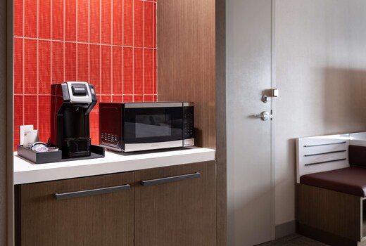 Hilton Garden Inn Visalia