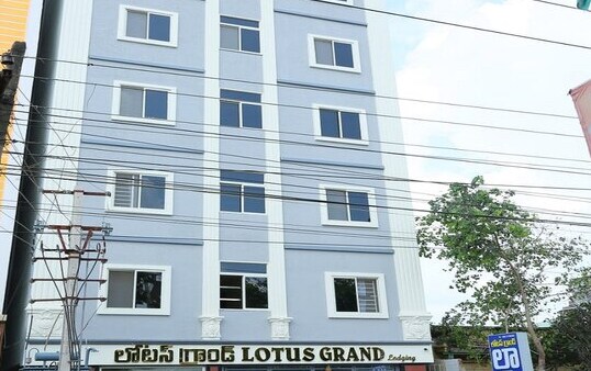 Lotus Grand