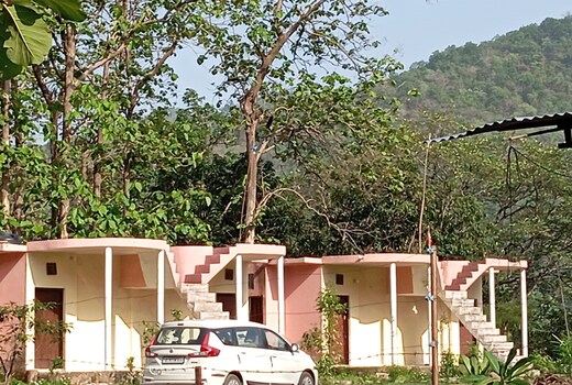 Corbett Jungle Inn
