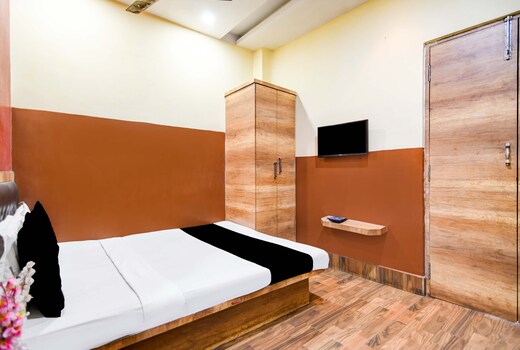 Hotel O T P Guest House