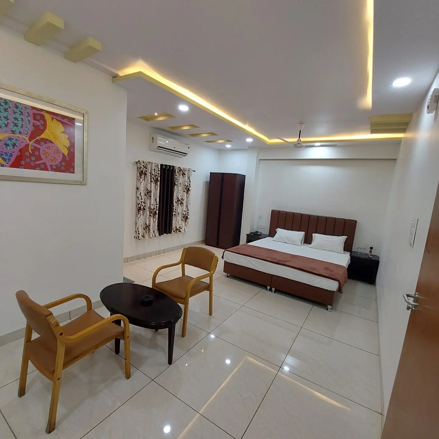 Hotel Dhruva Deluxe Rooms