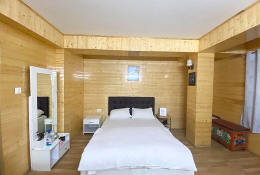 Holiday inn homestay