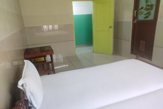 STAR TOURIST HOME CALICUT