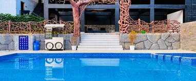 Skylark Holidays Premium Resort