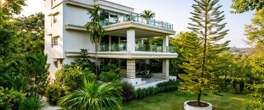 Amidhara Resort