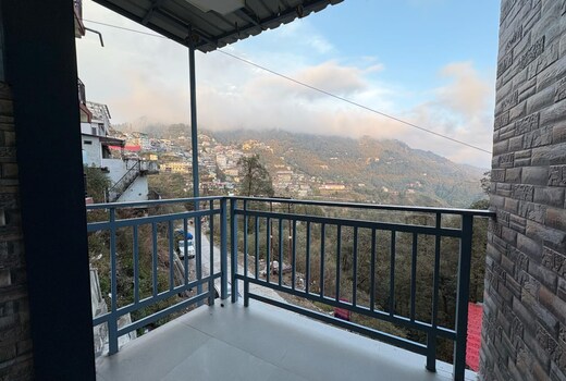 The Cloud 9