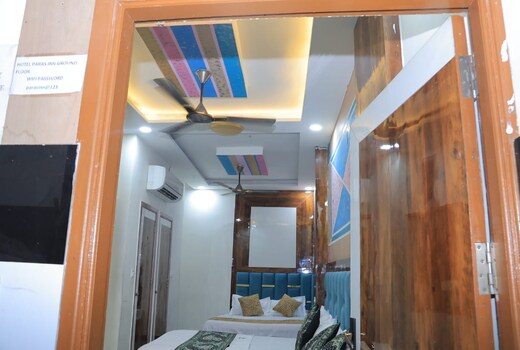 Hotel Paras Stay