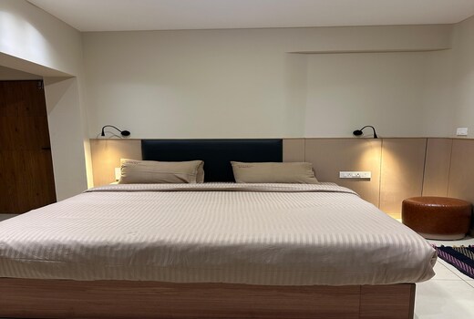 Velvet Valley Residency