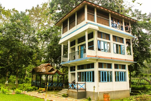Lake View Resort