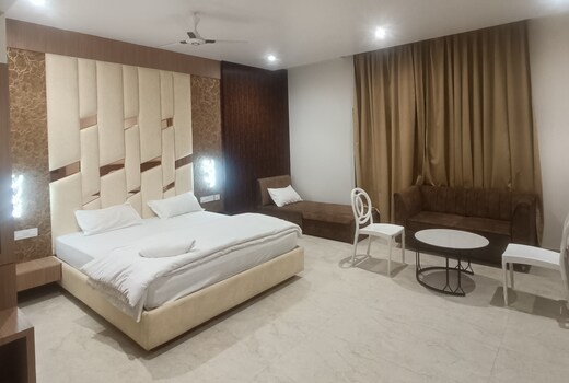 Hotel Satkar Inn