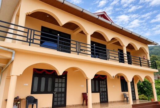 Meena Homestay