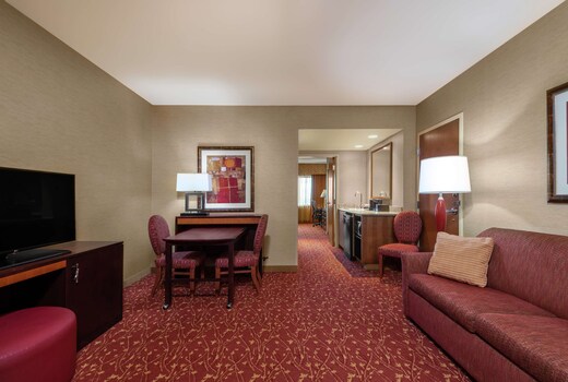 Embassy Suites by Hilton Loveland Conference Center & Spa