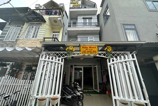 OYO 1202 Ruby Motel Da Lat