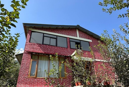 The Apple Hut