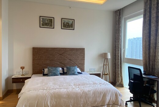 Suite @ The Leela Residences