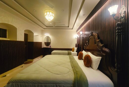 Shree Jyotirlinga Heritage Inn, Kolhapur