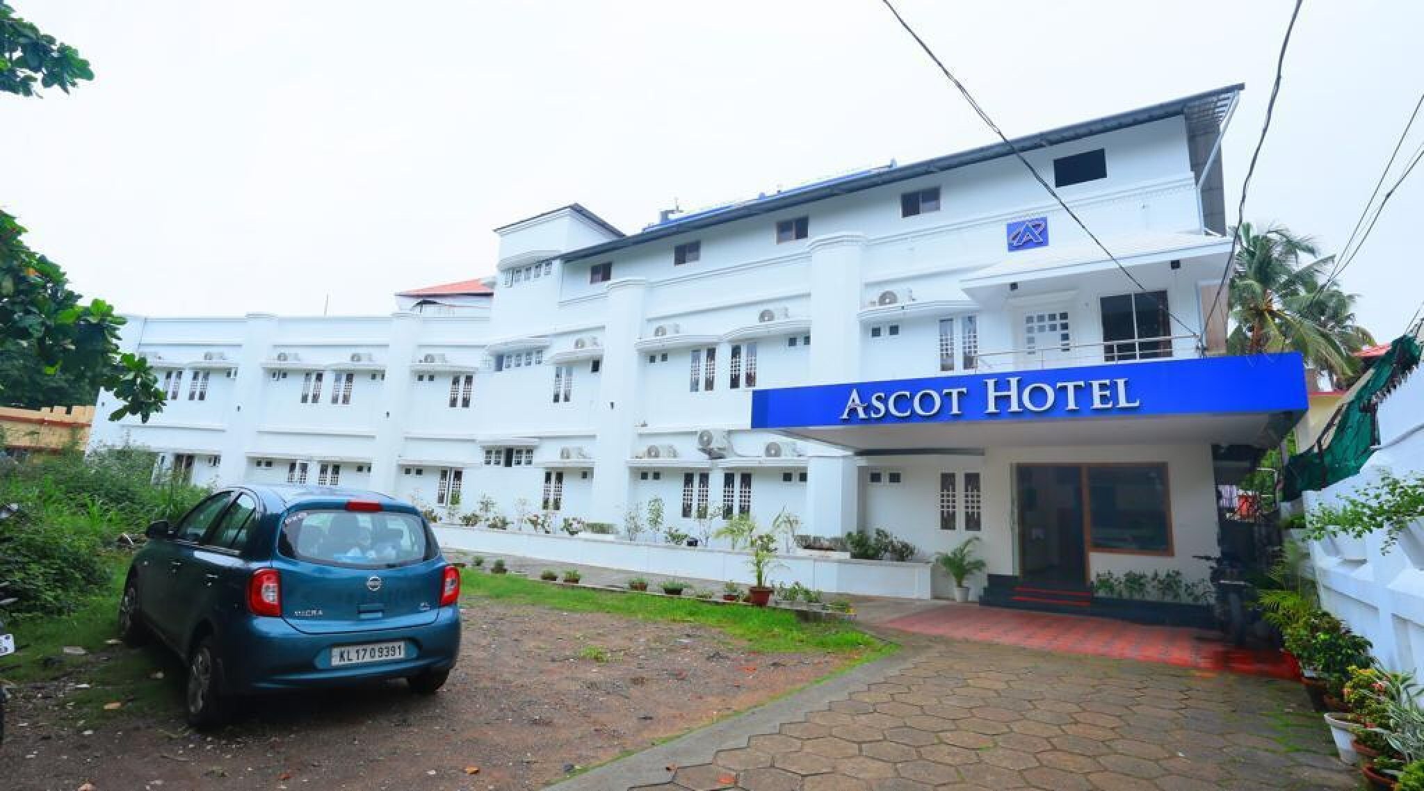 Ascot Hotel