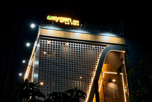 Hotel Oxygen La Vida Inn