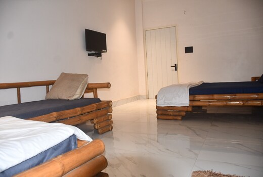 Natraj Hotel & Adventure Resorts