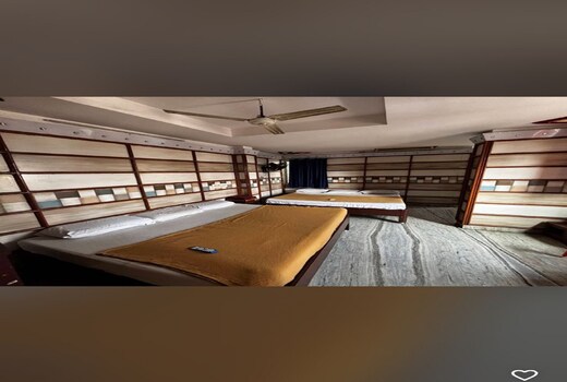 M J guesthouse