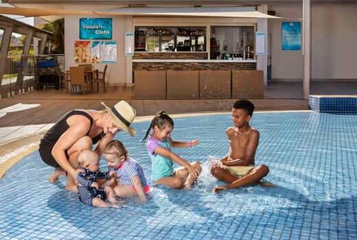 Crowne Plaza Alice Springs Lasseters