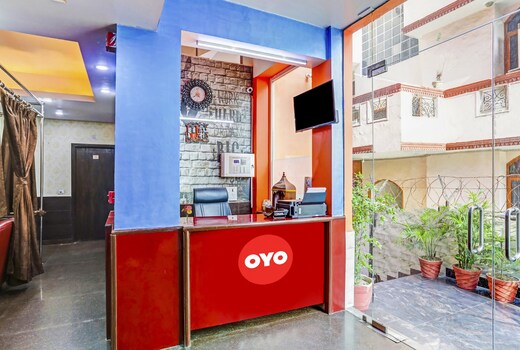 Hotel O U Rooms Near Iskcon Temple Noida