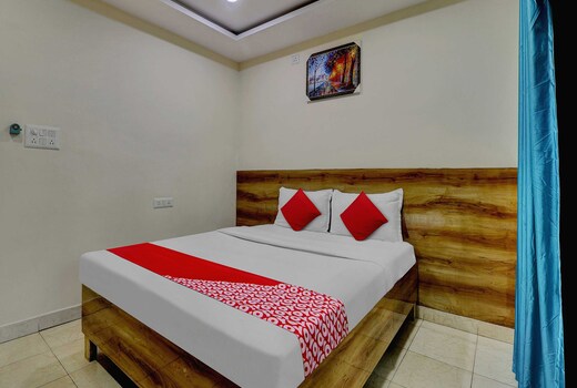 Hotel O Regal Grand
