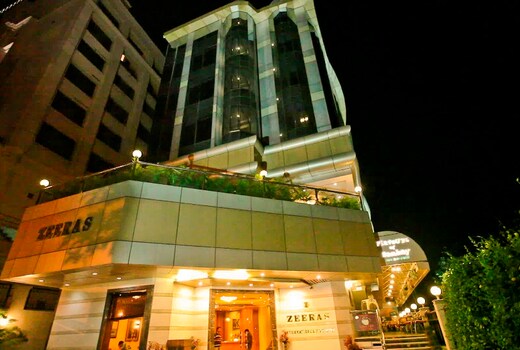 Hotel Zeeras