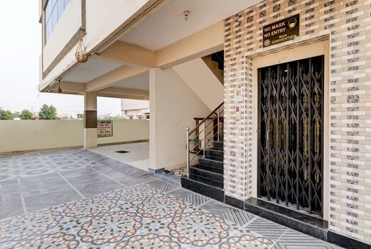 Hotel O VNR Convention