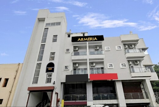 ARMERIA INN