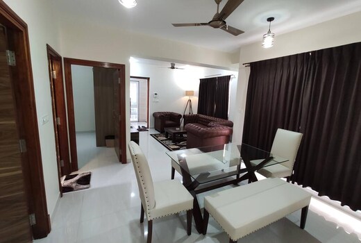 Zebra Suites - Carnation