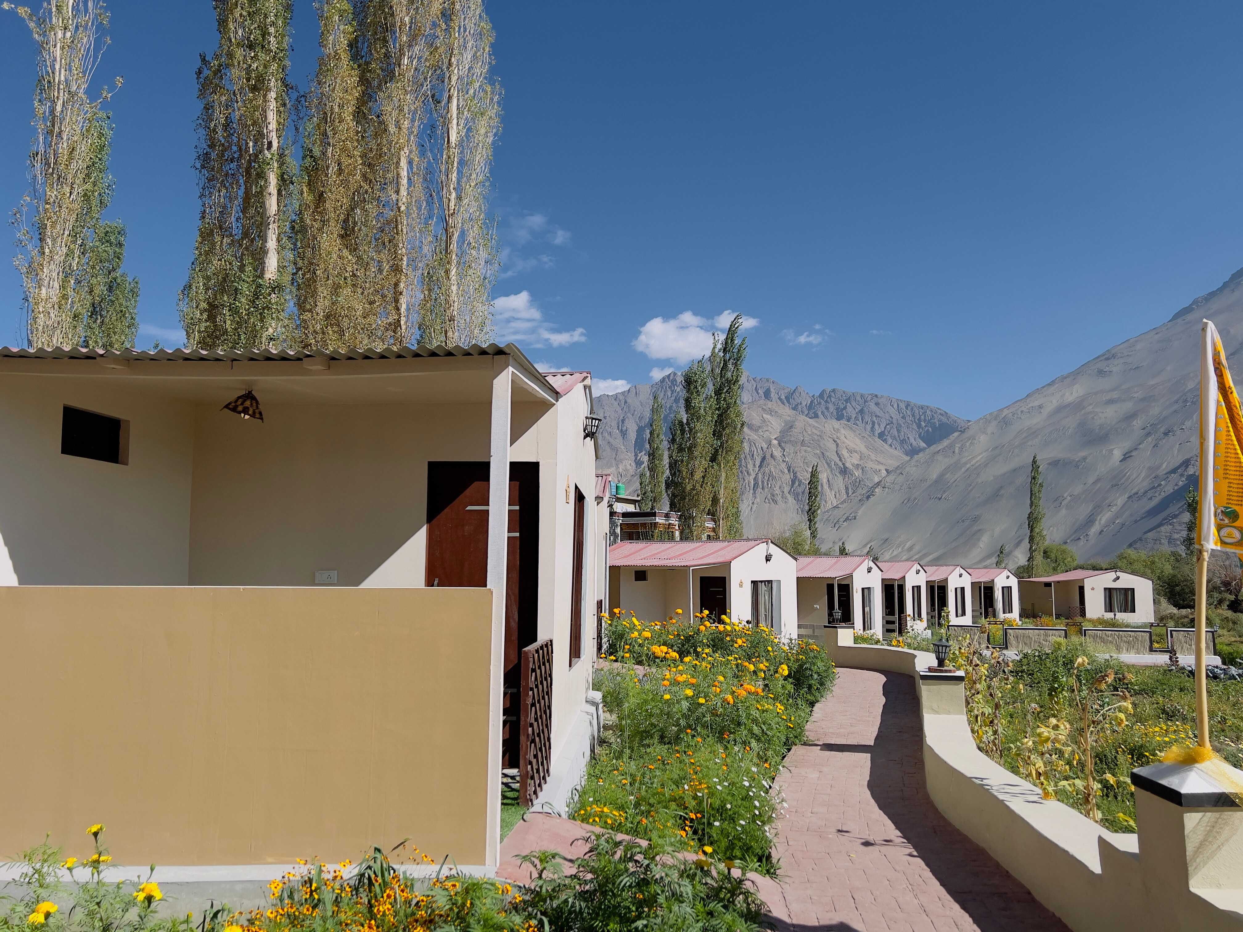 Laa Rabsal Resort