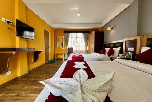 Hotel Yakkha Near Mall Road