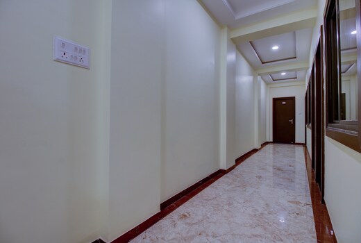 Hotel O The Shloka