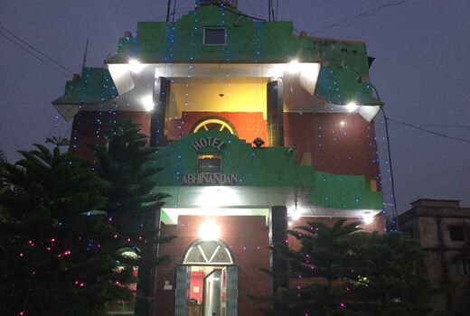 Hotel Abhinandan