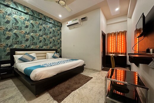 Hotel Aaradhya Residency