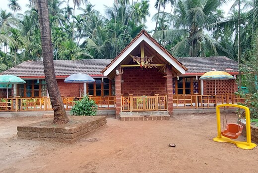 Joshi`s Nivaant Cottage, Chaul