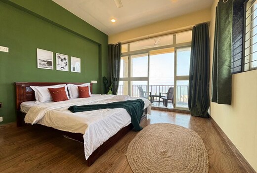 Oceanfront 2BHK with Breathtaking Sunset View