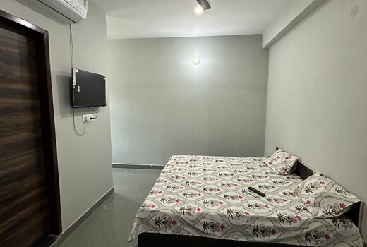 Private and Peaceful Studio in Sector 86 Gurgaon